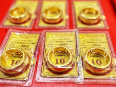 Giá vàng hôm nay ngày 20/1: Bỏ qua SJC, vàng nhẫn tiếp tục bốc đầu lên đỉnh mới 