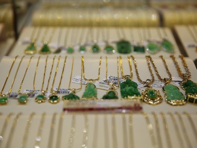 Giá vàng hôm nay ngày 3/3: Vàng trong nước bật tăng nửa triệu đồng/lượng