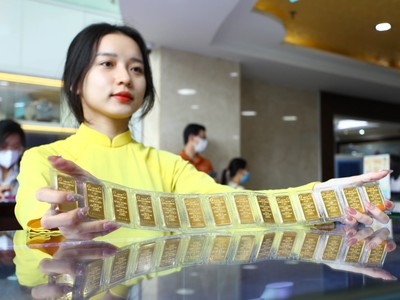 Giá vàng hôm nay ngày 3/12: Ngược chiều thế giới, vàng SJC tăng gần nửa triệu đồng/lượng