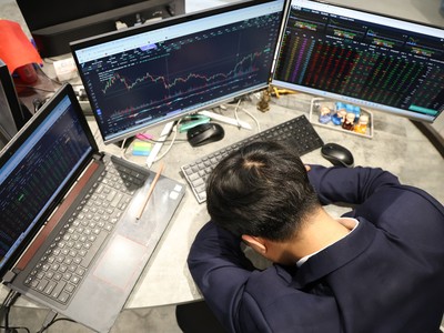 Nghịch lý: Chỉ số tăng, nhiều nhà đầu tư vẫn lỗ