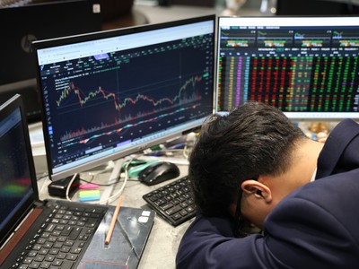 Giao dịch chứng khoán sáng 16/3: Cổ phiếu dầu khí và phân bón bị bán mạnh 