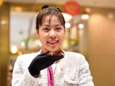 Giá vàng hôm nay ngày 23/12: Thế giới lập đỉnh mới, vàng SJC lên gần mốc 160 triệu đồng/lượng