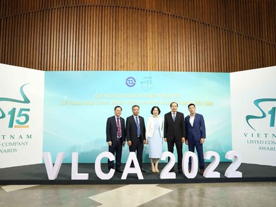 Toàn cảnh Hội nghị doanh nghiệp niêm yết và lễ vinh danh các doanh nghiệp đoạt giải VLCA 2022 