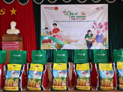 Chứng khoán Rồng Việt “Chia sẻ yêu thương-Xuân Ất Tỵ 2025” tới những hoàn cảnh khó khăn 