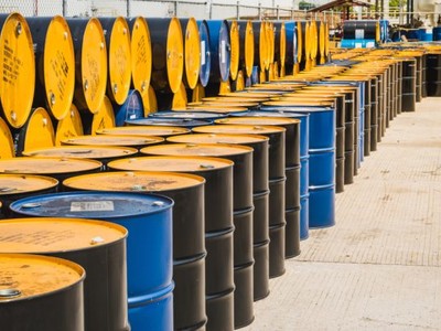 Bản tin thị trường hàng hoá ngày 9/2/2025: Dầu Brent mất mốc 75 USD/thùng, giá cà phê lao dốc mạnh