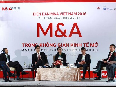 Các chuyên gia và doanh nghiệp trao đổi tại phiên thảo luận thứ 3, Diễn đàn M&A 2016