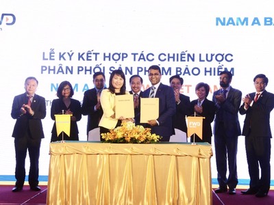 FWD hợp tác độc quyền 15 năm với Nam A Bank