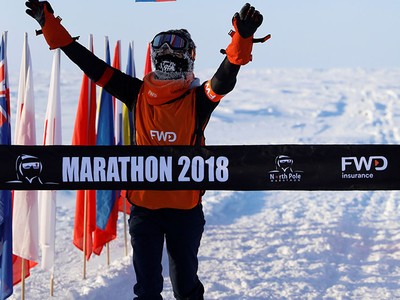 Người phụ nữ Việt Nam đầu tiên chinh phục thành công cự ly 42km tại Marathon Bắc Cực 2018