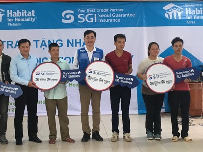 Tập đoàn SGI Hàn Quốc hỗ trợ 50 gia đình tại Hòa Bình 