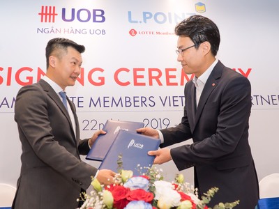 UOB Việt Nam và Lotte Việt Nam phát hành thẻ ATM đồng thương hiệu 