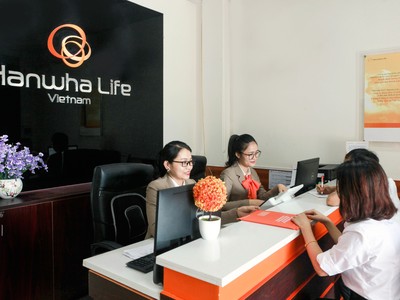 Hanwha Life Việt Nam chi trả gần 1,6 tỷ  quyền lợi bảo hiểm cho khách hàng ở Hà Tĩnh