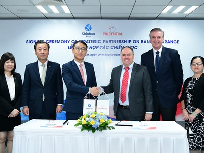 Prudential bán bảo hiểm qua Ngân hàng Shinhan