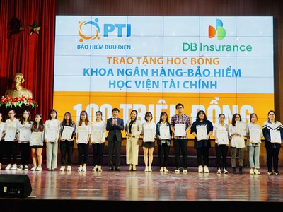PTI trao tặng 100 triệu học bổng cho sinh viên Học viện Tài chính
