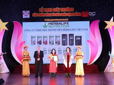 Herbalife Việt Nam tiếp tục nhận giải “Sản phẩm vàng vì sức khỏe cộng đồng”