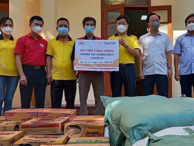 Sun Life Việt Nam đóng góp hơn 1,2 tỷ đồng vào công tác phòng chống dịch COVID-19 