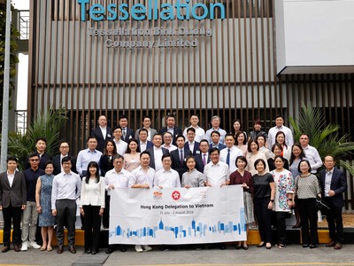 Phái đoàn cũng đã tham quan Công ty TNHH Tessellation Bình Dương để tìm hiểu về những cải tiến của Công ty trong sản xuất may mặc bền vững và tích hợp chuỗi cung ứng.