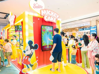 Solite và Disney lần đầu tiên hợp tác ra mắt bánh bông lan Solite với hình dán chuột Mickey 