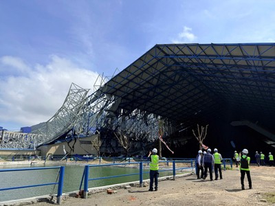 Đội ngũ cán bộ của Bảo hiểm PVI triển khai đánh giá, xử lý thiệt hại sau bão Bualoi (bão số 10) tại Nhà máy Nhiệt điện Vũng Áng 2