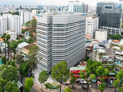 Toà nhà Daikin Air Tower cùng lúc ba chứng nhận công trình xanh cao nhất từ LEED, WELL và LOTUS.