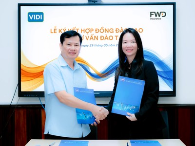 FWD Việt Nam hợp tác cùng VIDI trong chuẩn hóa đào tạo tư vấn bảo hiểm
