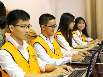 Khởi động sàn giao dịch chứng khoán ảo FESE 2018