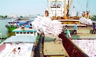 10 tháng xuất siêu đạt 1,9 tỷ USD