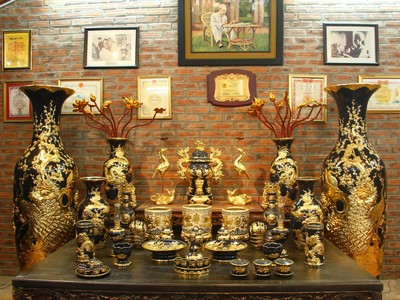 Gốm Bát Tràng khai trương hệ thống “Gốm tâm linh gia tộc Việt“