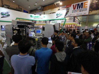 Ứng dụng công nghệ sản xuất thông minh được trình diễn tại VME17