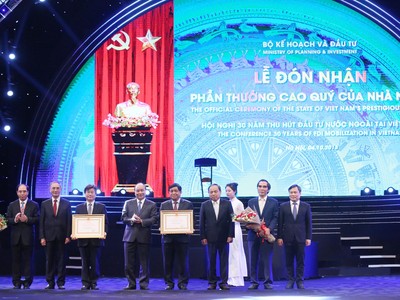 Vinh danh các đơn vị, cá nhân có thành tích trong hoạt động đầu tư nước ngoài