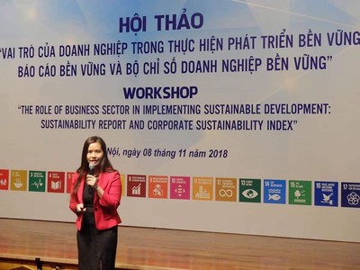 Bà Nguyễn Thanh Hoa, đại diện Tập đoàn Bảo Việt phát biểu tại Tọa đàm