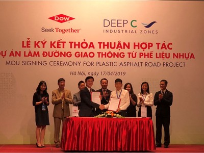 Dow và DEEP C hợp tác xây dựng đường giao thông từ phế liệu nhựa đầu tiên tại Việt Nam