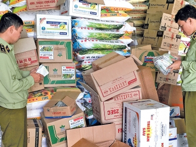 Tiếp tục kiểm tra xử lý nhiều vụ vi phạm trong sản xuất, kinh doanh khẩu trang y tế