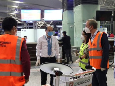 Đại sứ quán Anh cùng VNA thực hiện chuyến bay đặc biệt hỗ trợ công dân Anh hồi hương