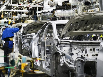 Tính chung 4 tháng đầu năm, sản lượng ô tô sản xuất đạt khoảng 61,4 nghìn chiếc, giảm 23,8% so với cùng kỳ năm trước