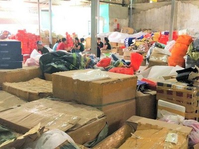 Đột kích điểm nóng tại TP. HCM, phố cổ Hà Nội bắt giữ nhiều hàng giả hàng nhái lên đến hàng tỷ đồng