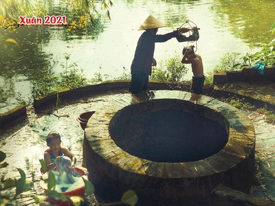 Mắt ngọc của làng