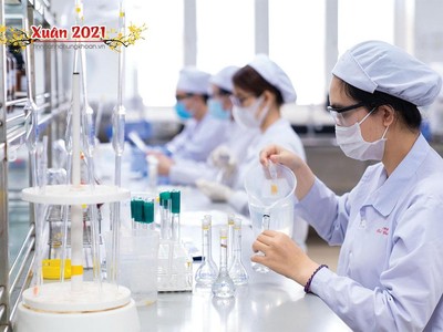 DHG là doanh nghiệp dược generic lớn nhất Việt Nam về hiệu quả hoạt động, hệ thống phân phối và năng lực sản xuất