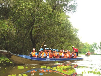 Phượt “êm đềm” trên cung đường xanh (nguồn ảnh: Internet)