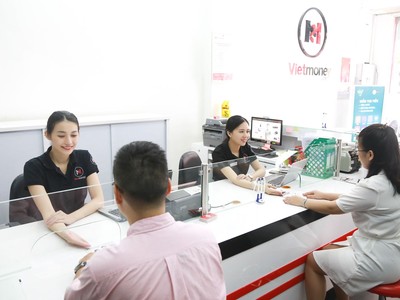 Vietmoney thành lập từ năm 2016, hệ thống chuỗi cầm đồ này hoạt động theo mô hình O2O (Online to Offline) hiện đang có 16 Chi nhánh hoạt động tại TP. Hồ Chí Minh.