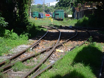 Dự án di dời ga đường sắt và tái phát triển đô thị Đà Nẵng đã khởi động hơn 16 năm nhưng đến nay vẫn chưa thể triển khai. Ảnh: Hà Minh