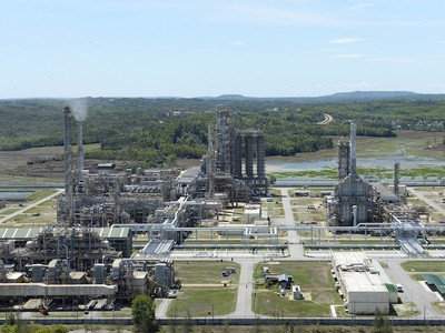 Lọc hoá dầu Bình Sơn (BSR) lỗ ròng bán niên hơn 4.257 tỷ đồng