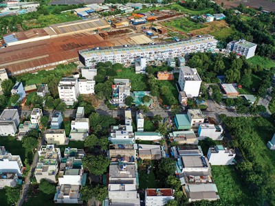 Khu thương mại Tân Nhựt do Công ty Huỳnh Thông làm chủ đầu tư. Ảnh: N.S