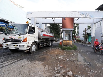 Một khu dân cư lớn xây dựng trái phép ở huyện Bình Chánh. Ảnh: Ngô Sơn