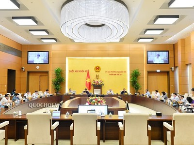 Phiên họp sáng 18/9 của Uỷ ban Thường vụ Quốc hội.