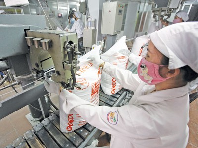 Sản xuất đường tại Công ty KCP Việt Nam