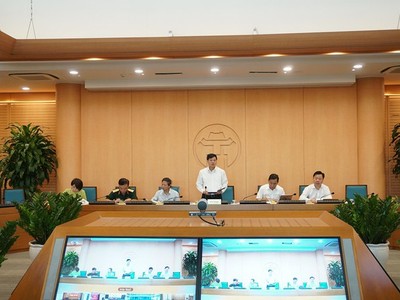 Phó Chủ tịch UBND TP Hà Nội Ngô Văn Quý yêu cầu các đơn vị tổ chức kiểm tra ngay các bar, karaoke, vũ trường trên địa bàn với 2 nội dung: các biện pháp phòng dịch và phòng chống cháy nổ.