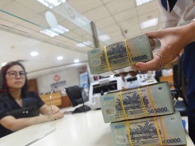 Theo TS. Cấn Văn Lực, chuyên gia ngân hàng, lợi nhuận ngành ngân hàng sẽ giảm trong năm nay.