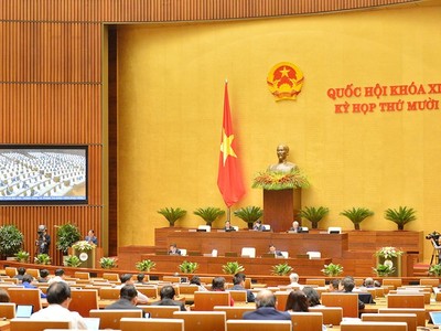 Toàn cảnh phiên thảo luận của Quốc hội về Luật Xử lý vi phạm hành chính.