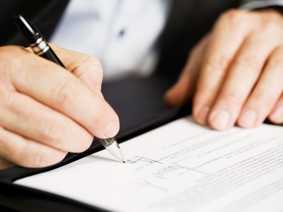 Đằng sau những hợp đồng bảo hiểm “mồ côi”