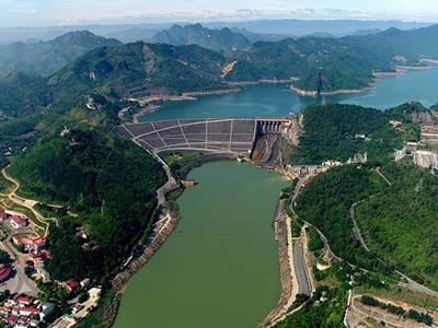 Nhà máy thuỷ điện Hoà Bình